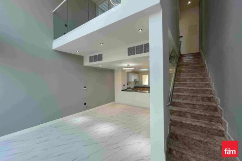 2 bedrooms Townhouse in Dubai, UAE No. 105624 3