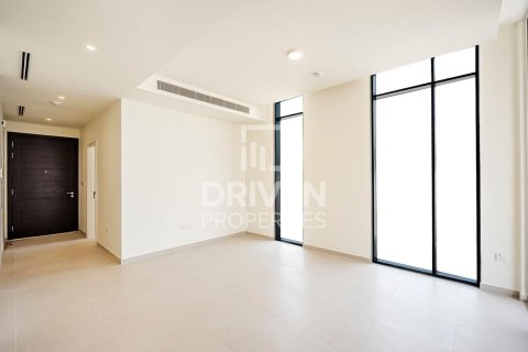 Villa de 4 chambres à EMAAR South, UAE No. 207401 5
