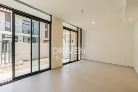 3 غرف نوم فيلا في EMAAR South, الإمارات العربية المتحدة رقم 207403 3