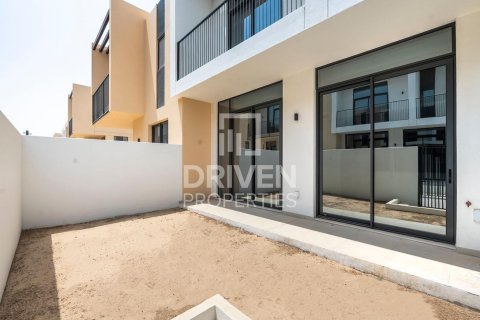 3 غرف نوم فيلا في EMAAR South, الإمارات العربية المتحدة رقم 207403 18