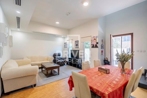 2 bedrooms Villa in Amaranta, UAE No. 190810
