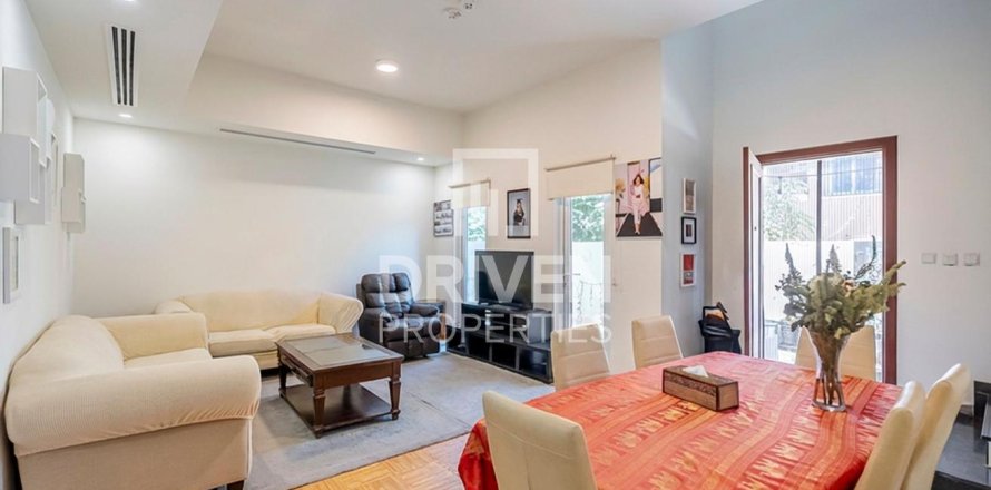 2 bedrooms Villa in Amaranta, UAE No. 190810