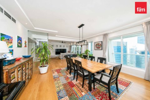Appartement de 4 chambres à Dubai, UAE No. 205666 6