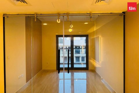 2 bedrooms Apartment in Dubai, UAE No. 168068 18