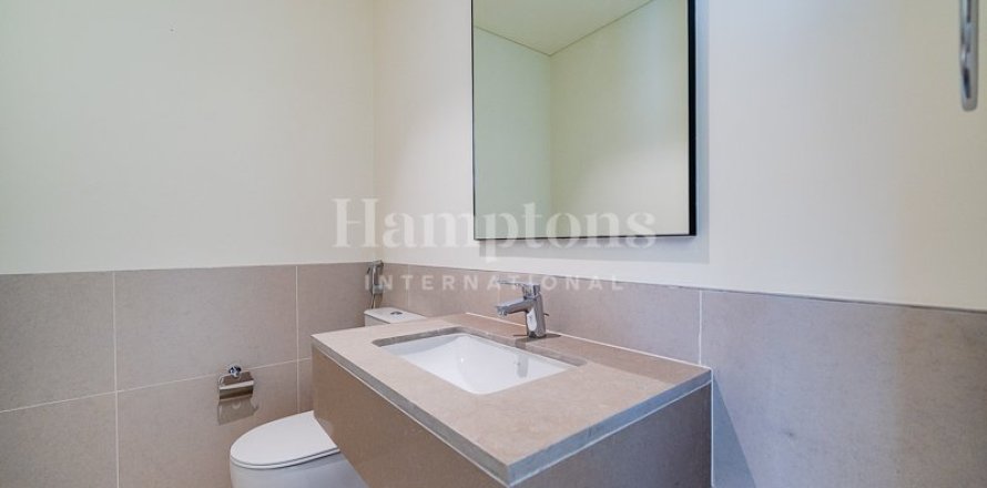 Townhouse de 3 dormitorios en Dubai South (Dubai World Central), UAE No. 76566