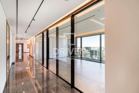 4 bedrooms Penthouse in Dubai Internet City, UAE No. 190190 8