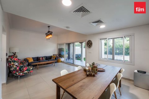 3 bedrooms Townhouse in Dubai, UAE No. 142596 6