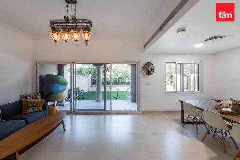 3 bedrooms Townhouse in Dubai, UAE No. 142596 8
