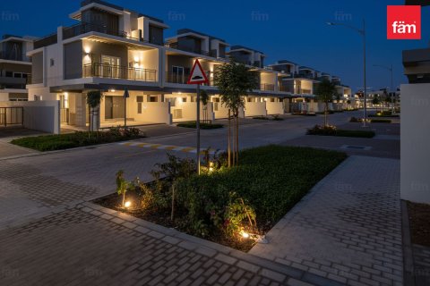 4 bedrooms Townhouse in Dubai, UAE No. 142599 20