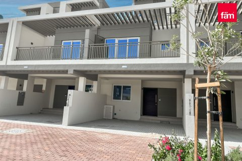 4 bedrooms Townhouse in Dubai, UAE No. 142599