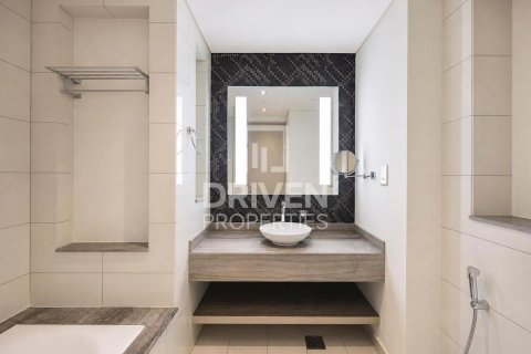 1 bedroom Apartment in DAMAC Towers by Paramount, UAE No. 207467 16