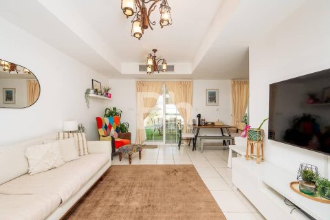 Villa de 2 chambres  No. 115672 2