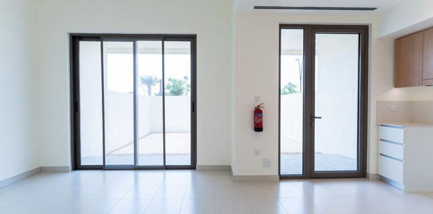 Villa de 3 chambres à Dubai, UAE No. 161398