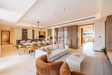 3 bedrooms Penthouse in Jumeirah, UAE No. 192278