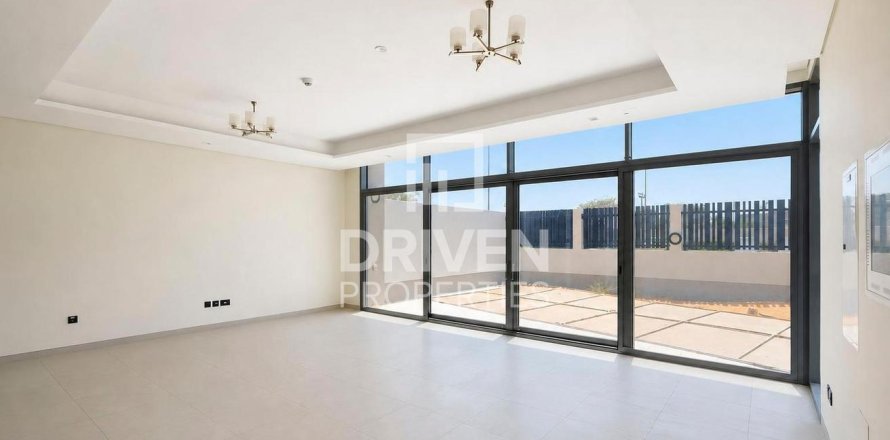 Villa de 5 chambres à Liwan, UAE No. 210003