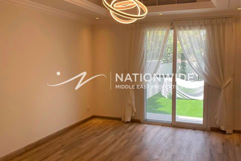 2 غرف نوم تاون هاوس  رقم 127120 4