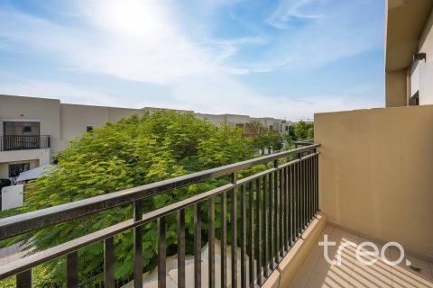 Townhouse de 3 chambres à Town Square, UAE No. 198685