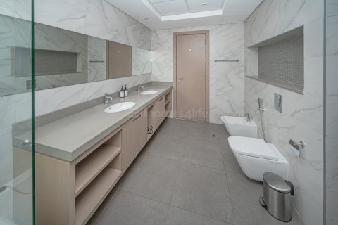 Apartment de 3 dormitorios en Al Satwa, UAE No. 149642 8