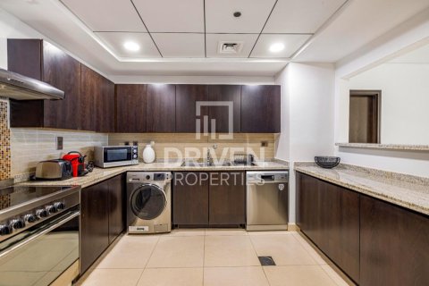 Apartment de 2 dormitorios en The Crescent, UAE No. 190163 13