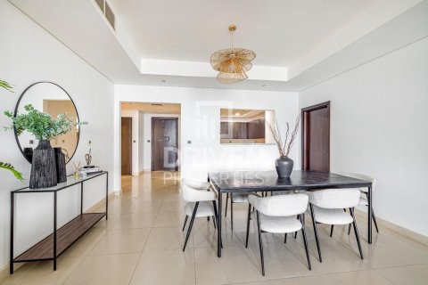 Apartment de 2 dormitorios en The Crescent, UAE No. 190163 11