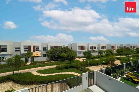 Townhouse de 4 dormitorios en Dubai, UAE No. 163606 7