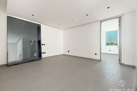 Villa de 4 dormitorios en Dubai, UAE No. 102391 10