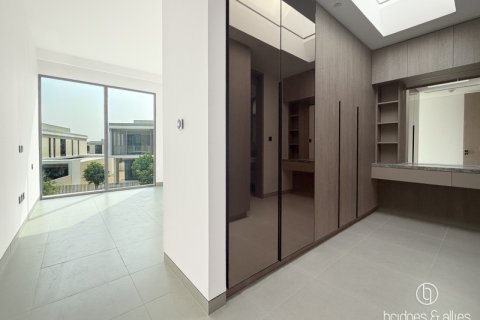 Villa de 4 dormitorios en Dubai, UAE No. 102391 15