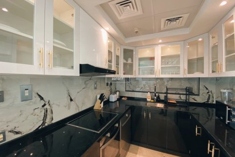 Apartment de 2 dormitorios en Dubai Marina, UAE No. 102371 14