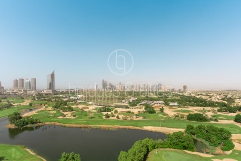 Apartment de 2 dormitorios en The Hills, UAE No. 102393 12