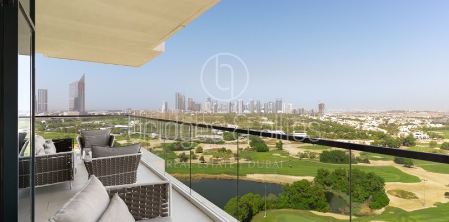 Apartment de 2 dormitorios en The Hills, UAE No. 102393