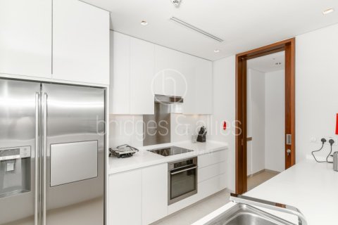 Apartment de 2 dormitorios en The Hills, UAE No. 102393 8