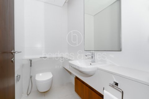 Apartment de 2 dormitorios en The Hills, UAE No. 102393 24