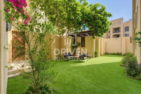 2 bedrooms Apartment in Downtown Dubai (Downtown Burj Dubai), UAE No. 188574
