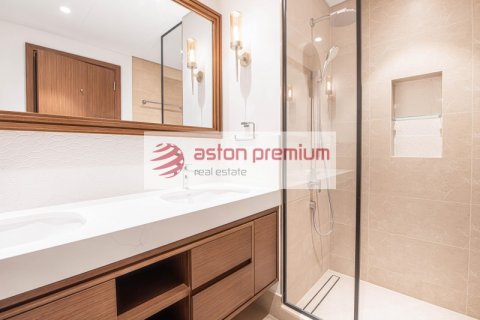 Квартира с 2 спальнями в EMAAR Beachfront, ОАЭ №208378 23
