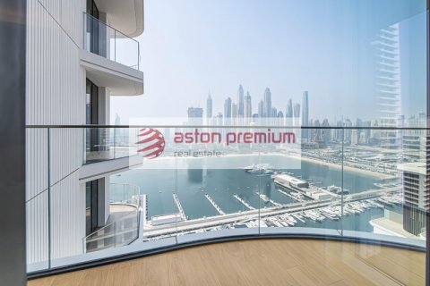 Квартира с 2 спальнями в EMAAR Beachfront, ОАЭ №208378