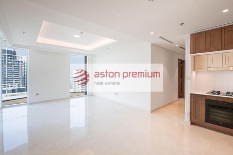 Квартира с 2 спальнями в EMAAR Beachfront, ОАЭ №208378 5