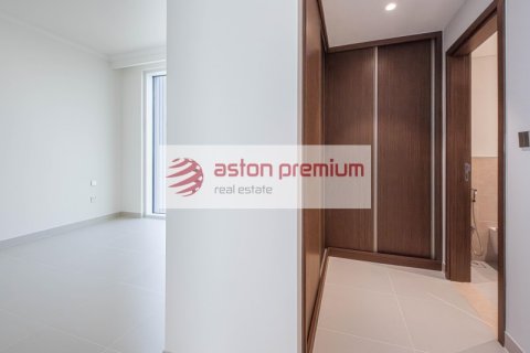 Квартира с 2 спальнями в EMAAR Beachfront, ОАЭ №208378 18