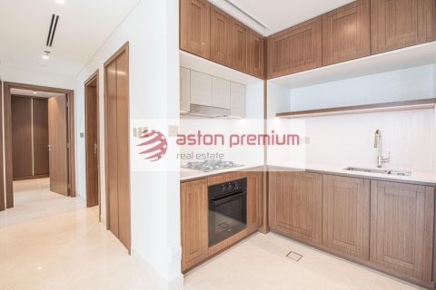 Квартира с 2 спальнями в EMAAR Beachfront, ОАЭ №208378 6