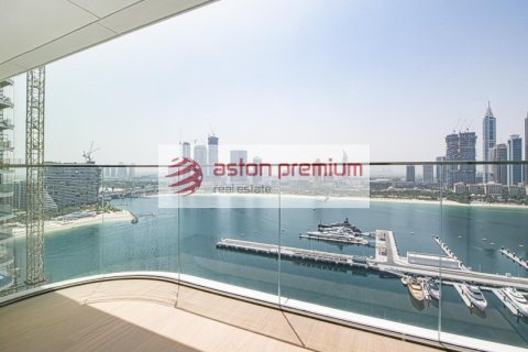 Квартира с 2 спальнями в EMAAR Beachfront, ОАЭ №208375