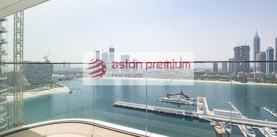 Квартира с 2 спальнями в EMAAR Beachfront, ОАЭ №208375