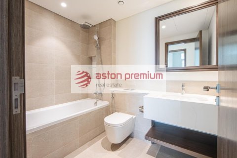 Квартира с 2 спальнями в EMAAR Beachfront, ОАЭ №208375 25