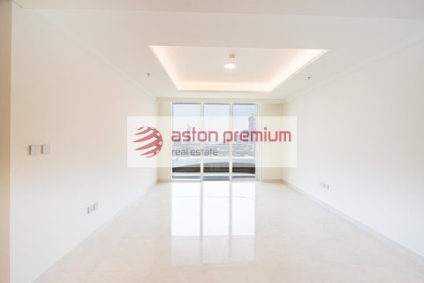 Квартира с 2 спальнями в EMAAR Beachfront, ОАЭ №208375 5