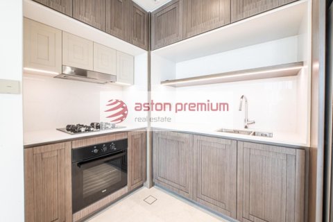 Квартира с 2 спальнями в EMAAR Beachfront, ОАЭ №208375 11