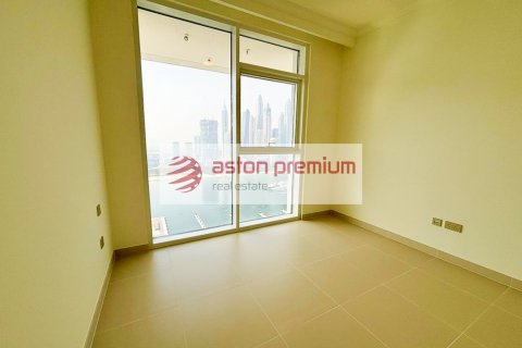 Квартира с 3 спальнями в EMAAR Beachfront, ОАЭ №208379 17