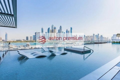 Квартира с 3 спальнями в EMAAR Beachfront, ОАЭ №208379 13