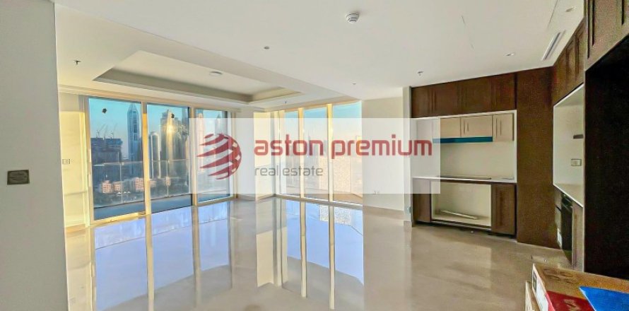 Квартира с 3 спальнями в EMAAR Beachfront, ОАЭ №208379