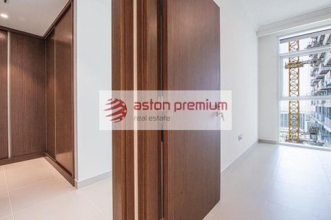 Квартира с 2 спальнями в EMAAR Beachfront, ОАЭ №208376 23