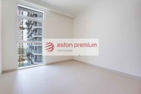 Квартира с 2 спальнями в EMAAR Beachfront, ОАЭ №208376 13
