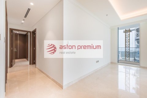 Квартира с 2 спальнями в EMAAR Beachfront, ОАЭ №208376 10