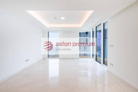 Квартира с 2 спальнями в EMAAR Beachfront, ОАЭ №208376